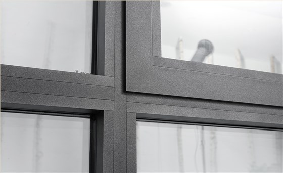 成图百灵鸟带你了解无缝焊接断桥窗生产加工的流程